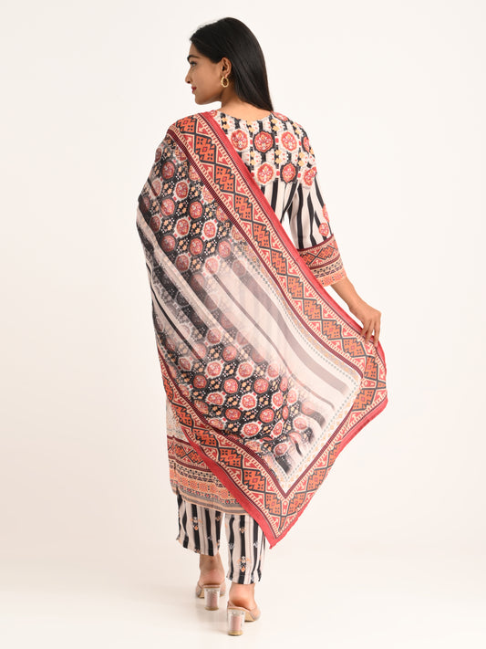 Black & white striped crepe set