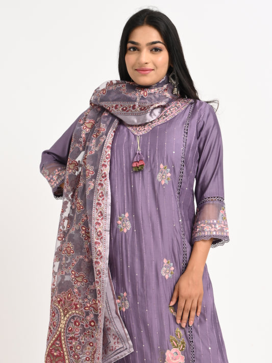 Lavender Embroidered Kurta Set with Dupatta