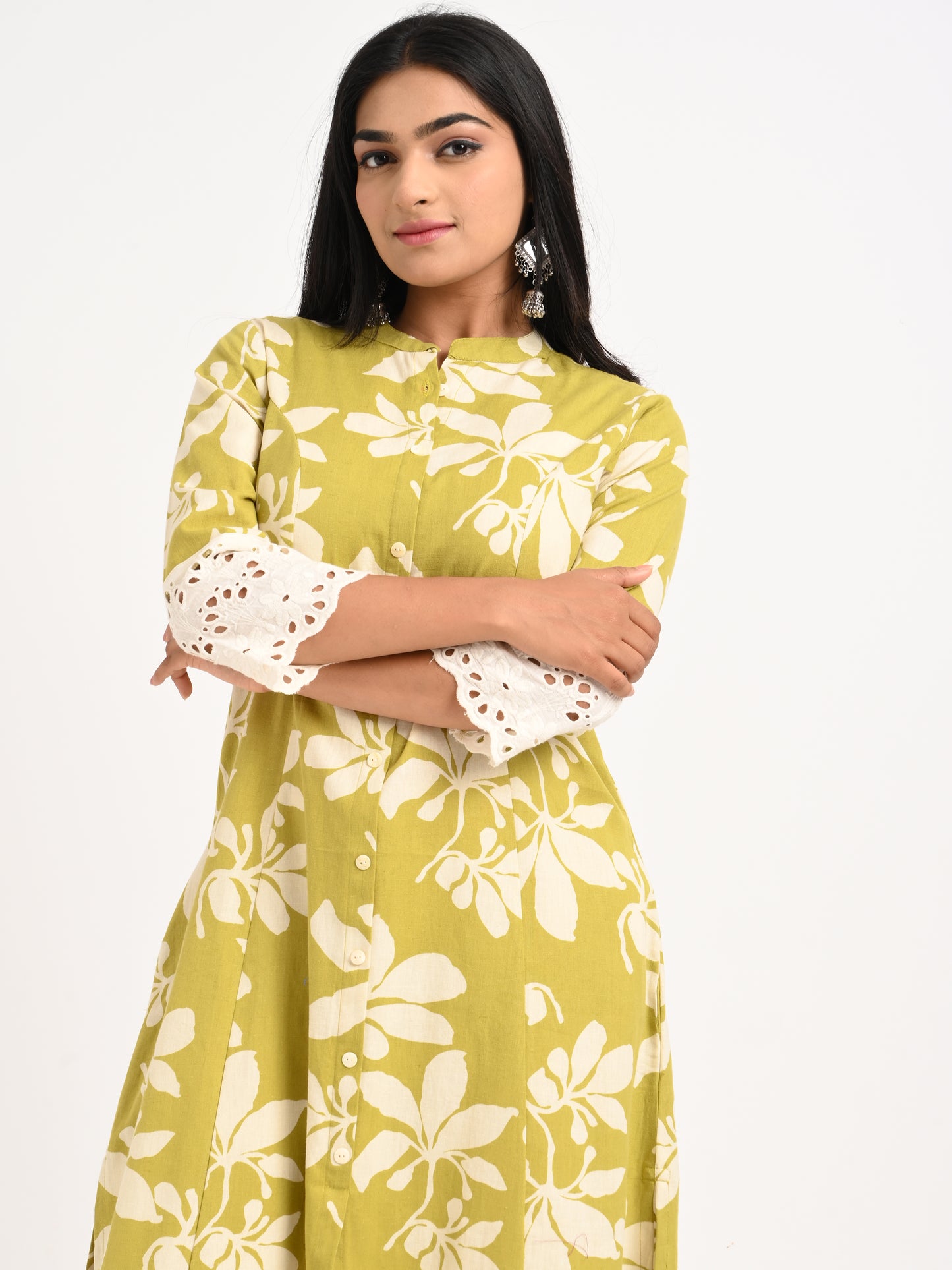 Floral Print Kurta Set with Lace Detailing