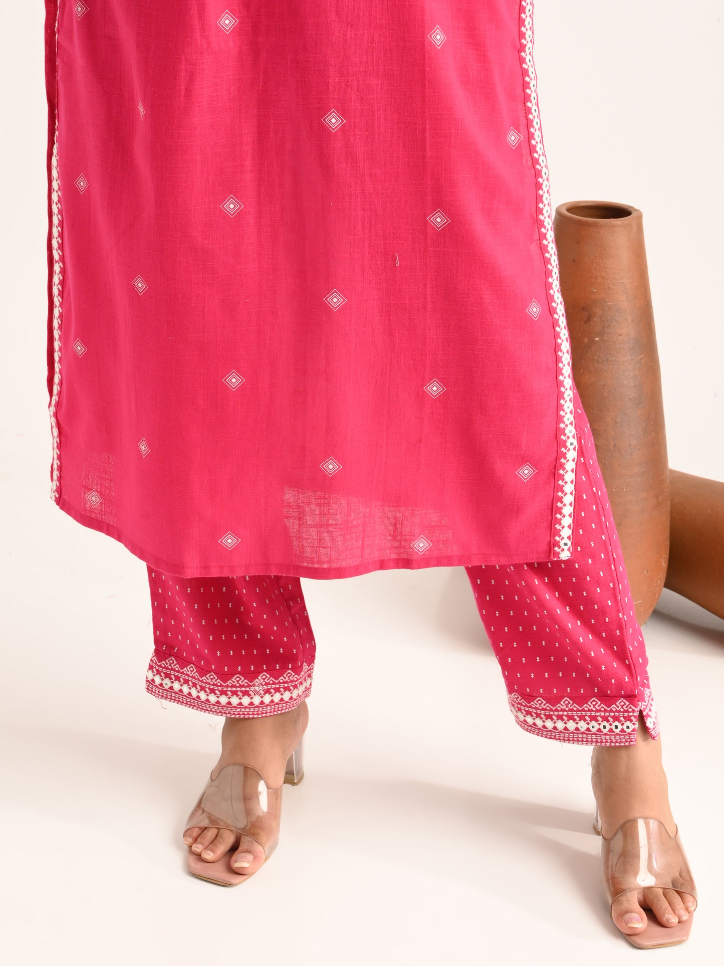 Fuchsia Threadwork Kurta Set