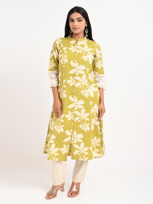 Floral Print Kurta Set with Lace Detailing
